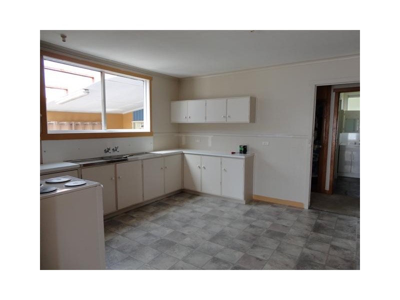 1 Fincham Street, Zeehan TAS 7469