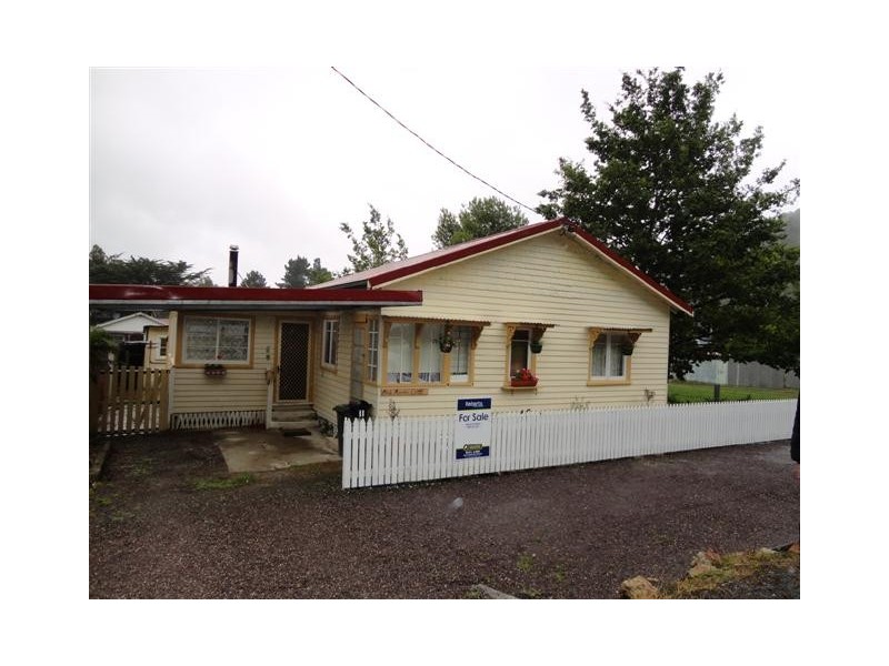 11 Urquhart Street, Queenstown TAS 7467