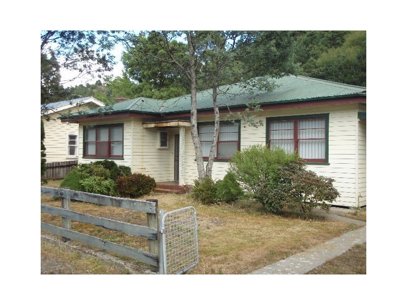 23 Jakins Street, Queenstown TAS 7467