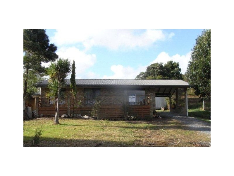 9 Charles Street, Strahan TAS 7468