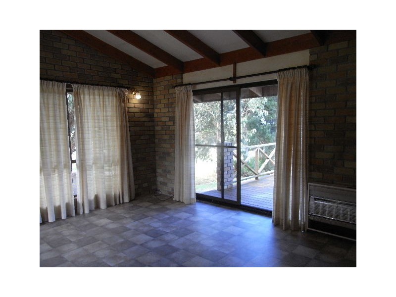 9 Charles Street, Strahan TAS 7468