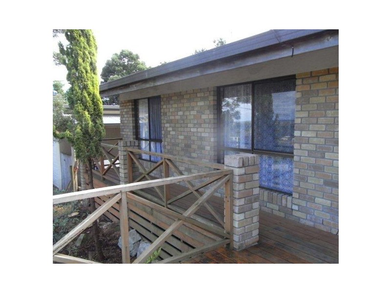 9 Charles Street, Strahan TAS 7468