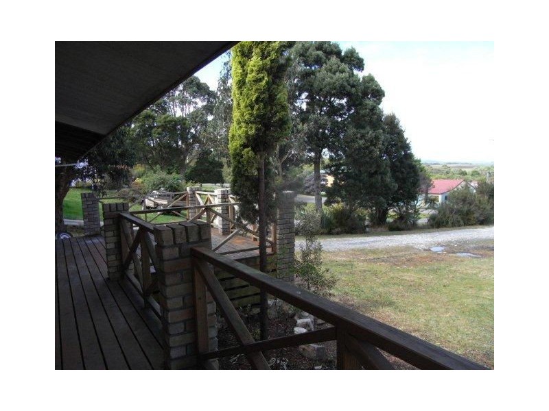 9 Charles Street, Strahan TAS 7468