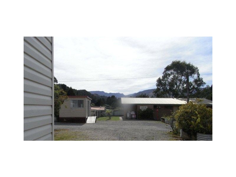 17 Grafton Street, Queenstown TAS 7467