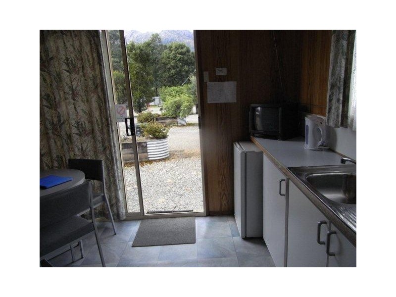 17 Grafton Street, Queenstown TAS 7467