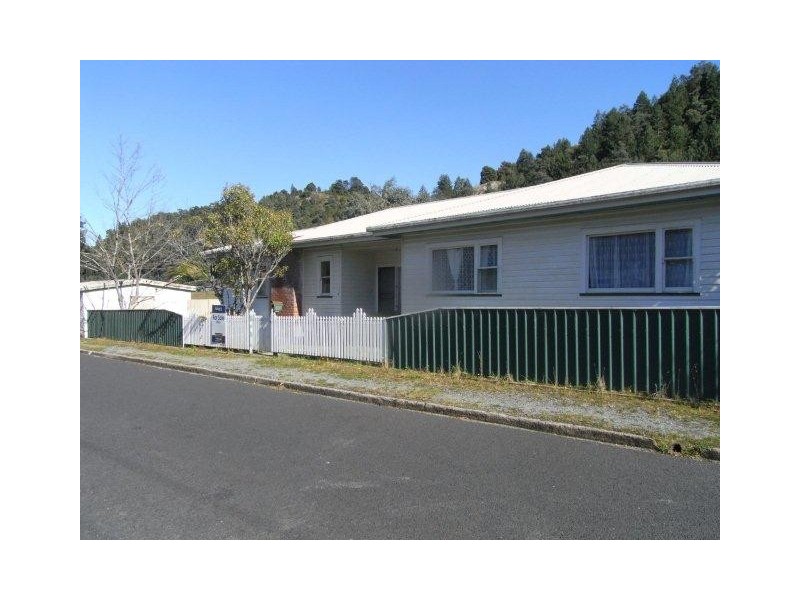 19 Jakins Street, Queenstown TAS 7467