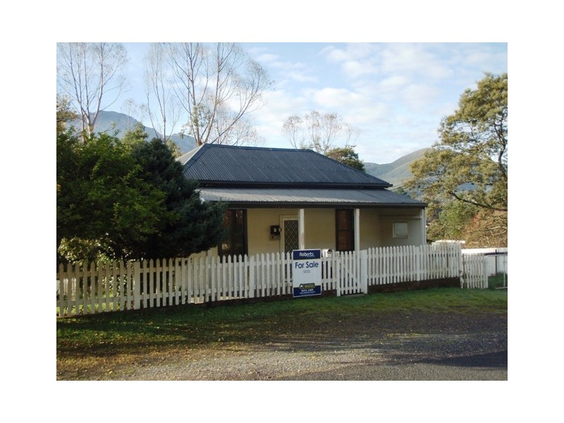 33 Urquhart Street, Queenstown TAS 7467
