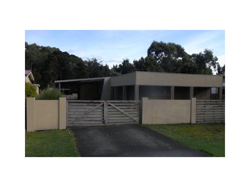7 Andrew Street, Strahan TAS 7468