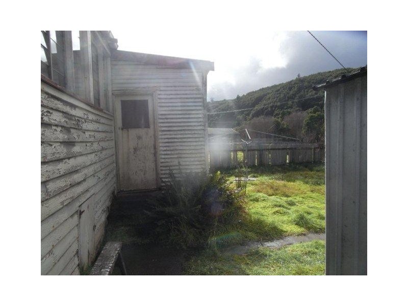 90 Main Street, Zeehan TAS 7469