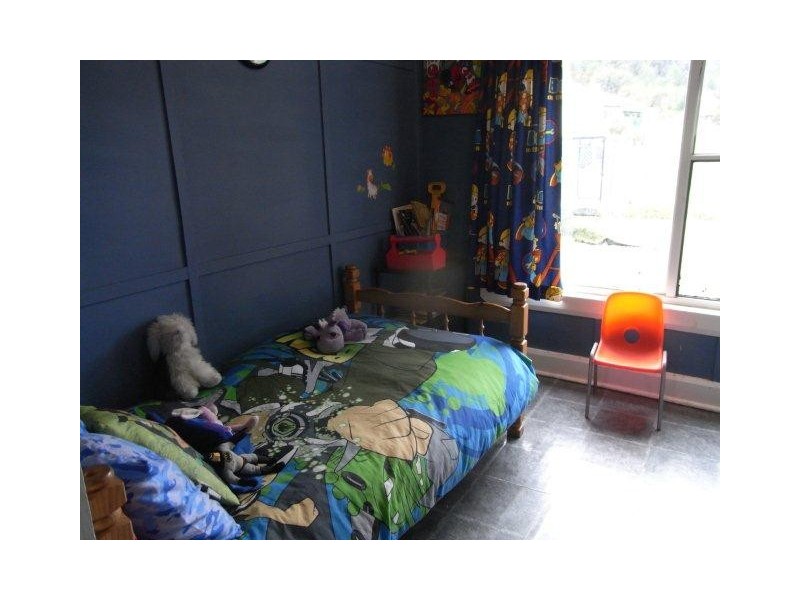 18 Lovett Street, Queenstown TAS 7467