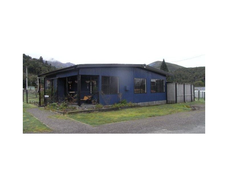 18 Lovett Street, Queenstown TAS 7467