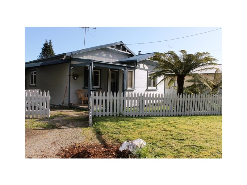 22 Lovett Street, Queenstown TAS 7467