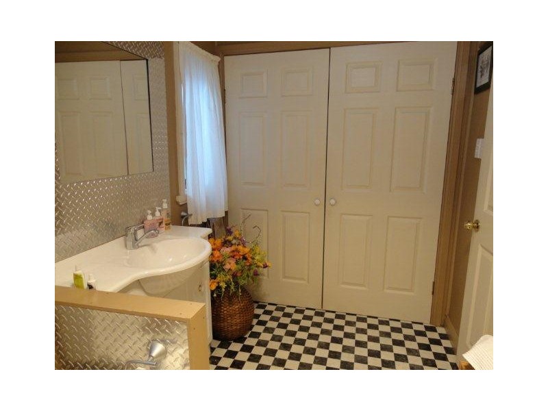 17 Counsel Street, Queenstown TAS 7467