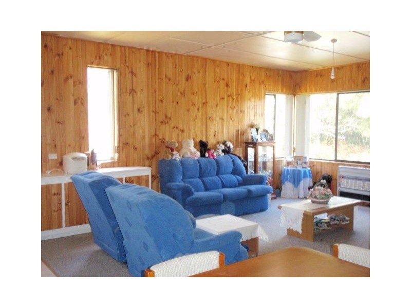 2 Hollywood Street, Rosebery TAS 7470