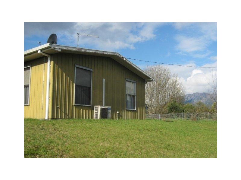 18 Baillieu Street, Rosebery TAS 7470