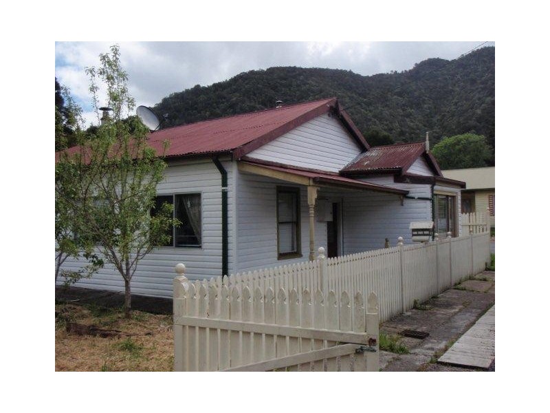 2 Whitelaw Street, Queenstown TAS 7467