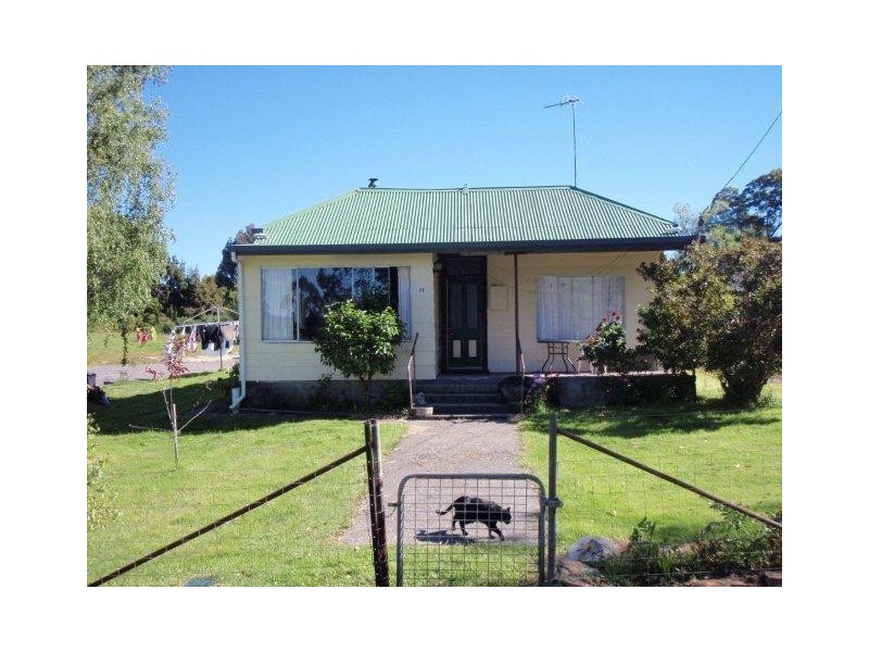 13 Pillinger Street, Zeehan TAS 7469