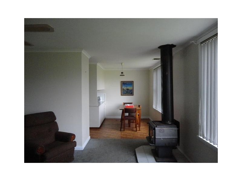 8 Belstead Street, Zeehan TAS 7469