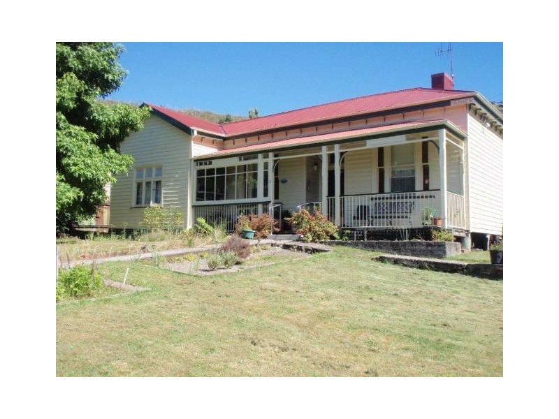 2 Colville Street, Queenstown TAS 7467