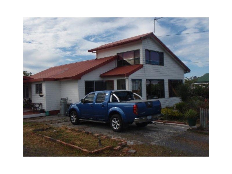 8 Herbert Street, Strahan TAS 7468