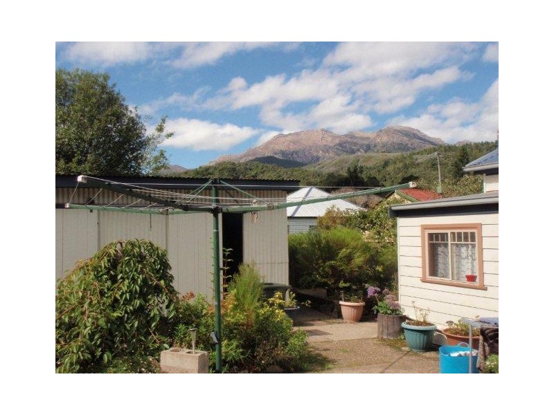 12 Austin Street, Queenstown TAS 7467
