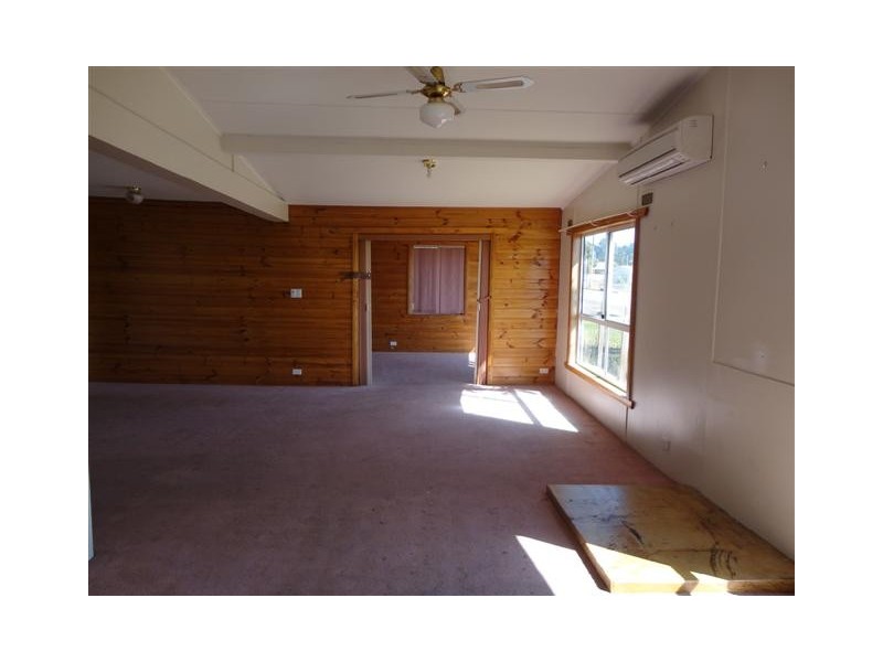 49 Main Street, Zeehan TAS 7469