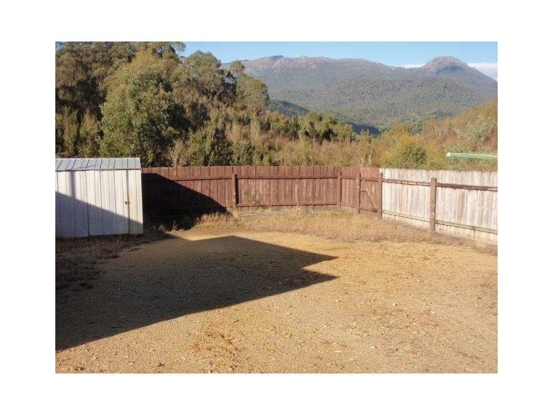 1 Giblin Street, Rosebery TAS 7470