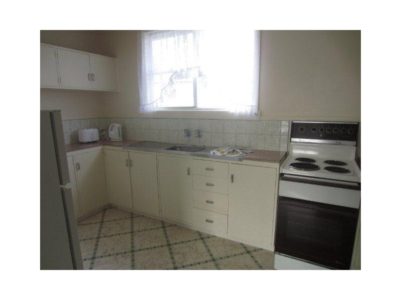 33 and 33A Counsel Street, Zeehan TAS 7469