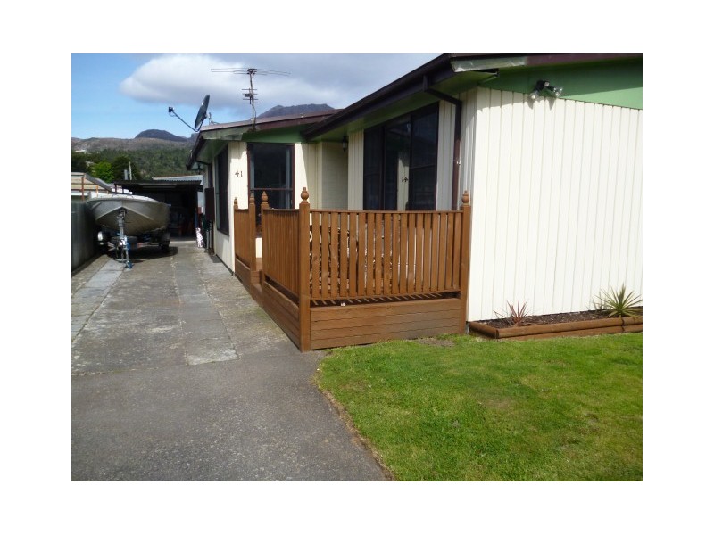 41 Esplanade, Queenstown TAS 7467