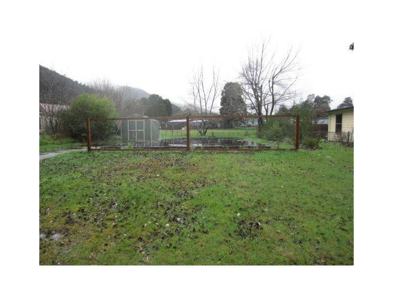 6 Blackwood Avenue, Rosebery TAS 7470