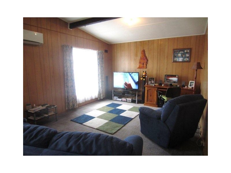 13 Westwood Street, Zeehan TAS 7469