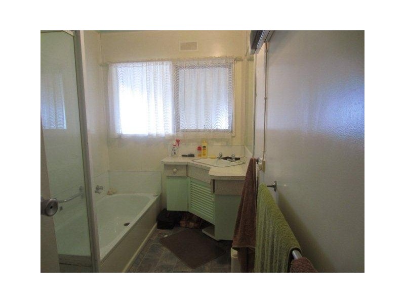 13 Westwood Street, Zeehan TAS 7469