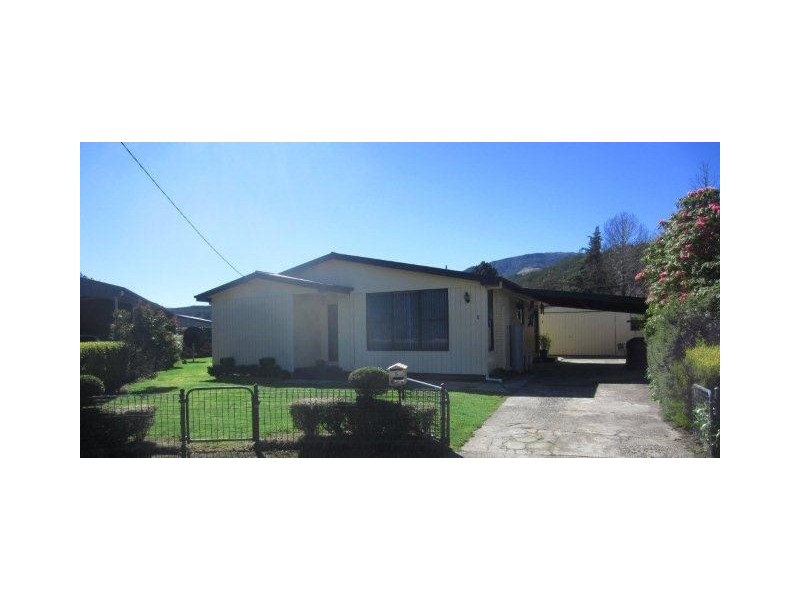 6 Jukes Crescent, Queenstown TAS 7467
