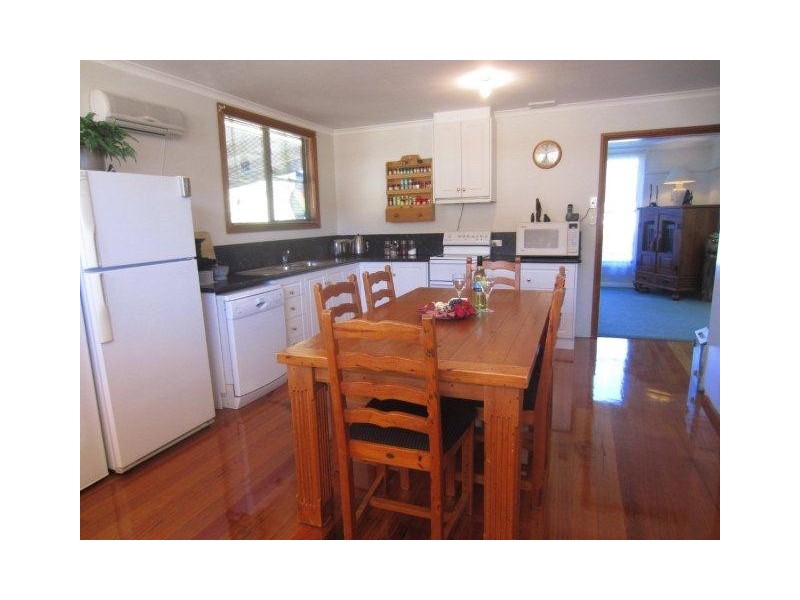 6 Jukes Crescent, Queenstown TAS 7467