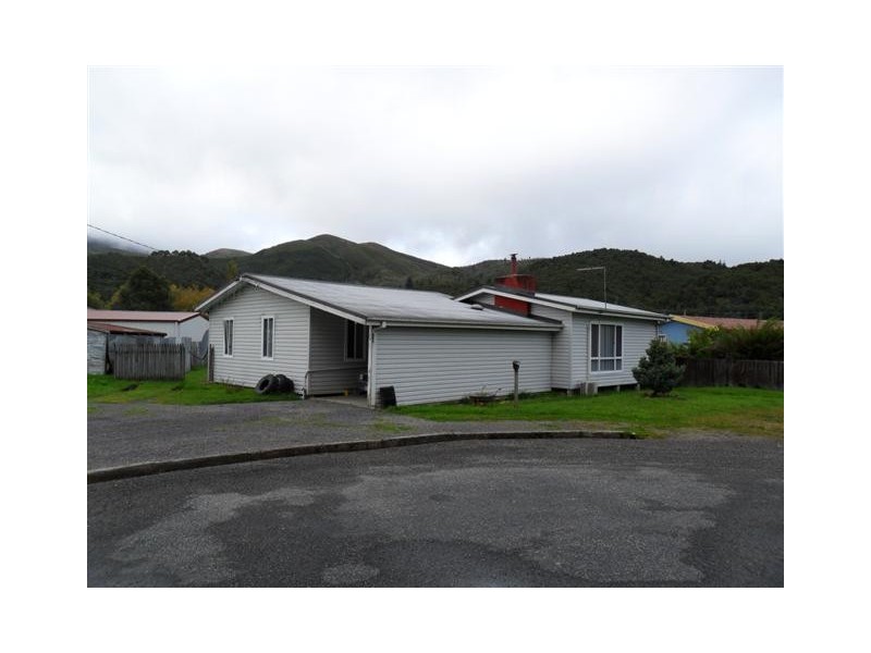 19 Murray Street, Queenstown TAS 7467