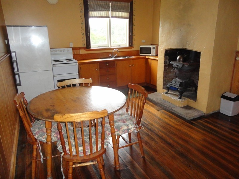 6 Reid Street, Strahan TAS 7468