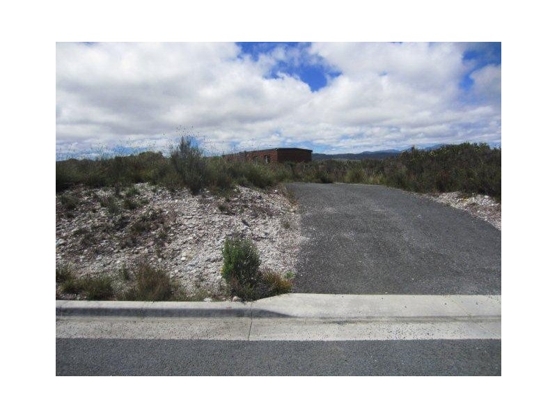 35 Sarson Close, Strahan TAS 7468