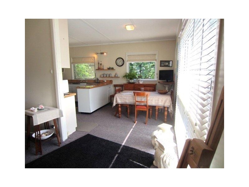 10 Sale Street, Tullah TAS 7321