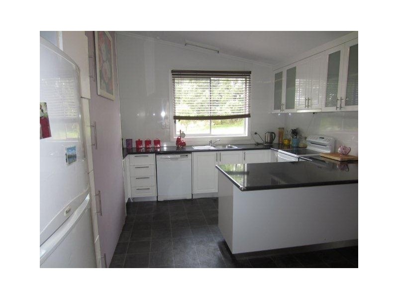 13 Pillinger Street, Zeehan TAS 7469