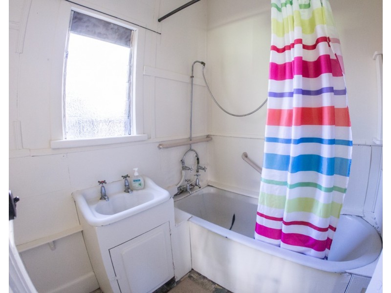 7 Dixon Street, Queenstown TAS 7467