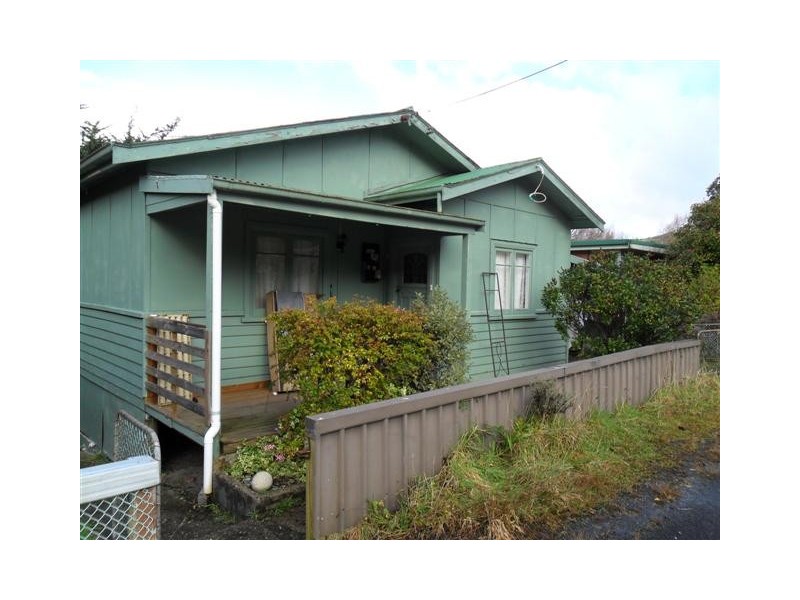 9 Pillinger Street, Queenstown TAS 7467