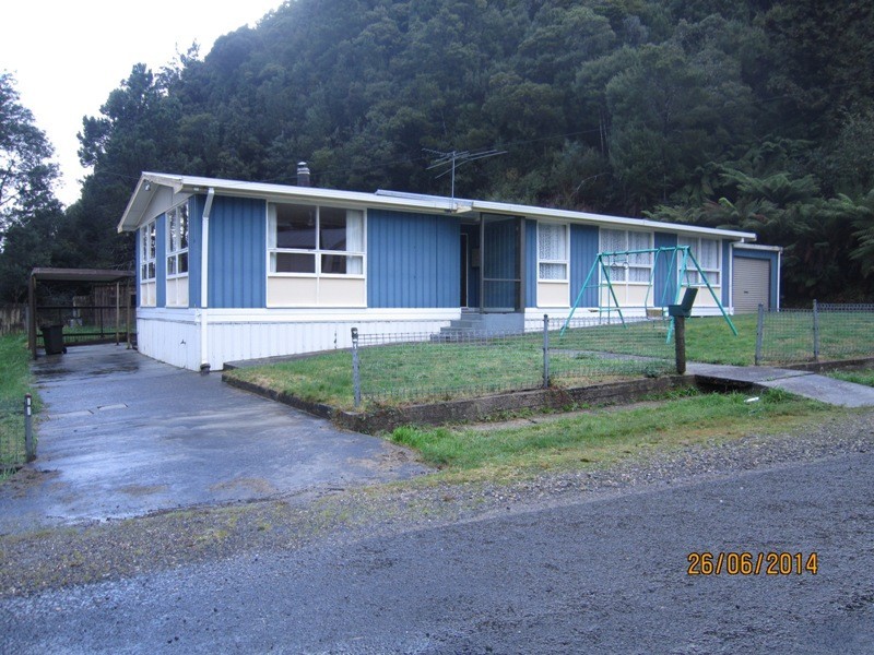 74 Esplanade, Queenstown TAS 7467
