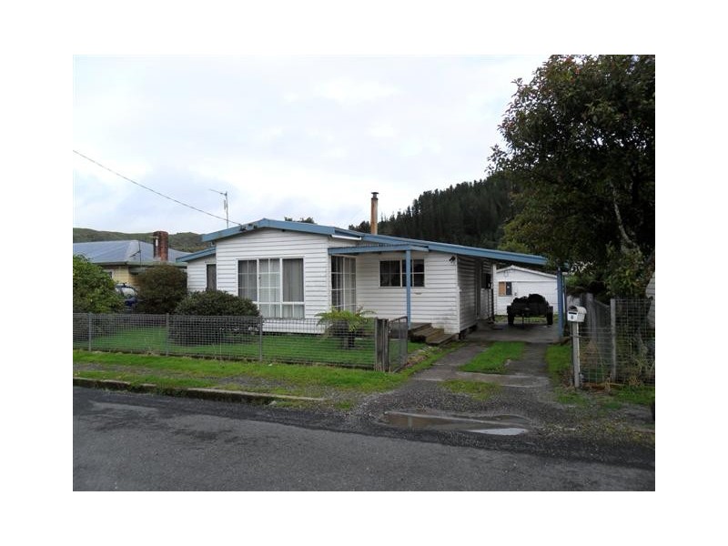 6 Evans Street, Queenstown TAS 7467