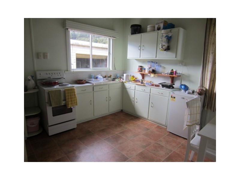 7 Hurst Street, Queenstown TAS 7467