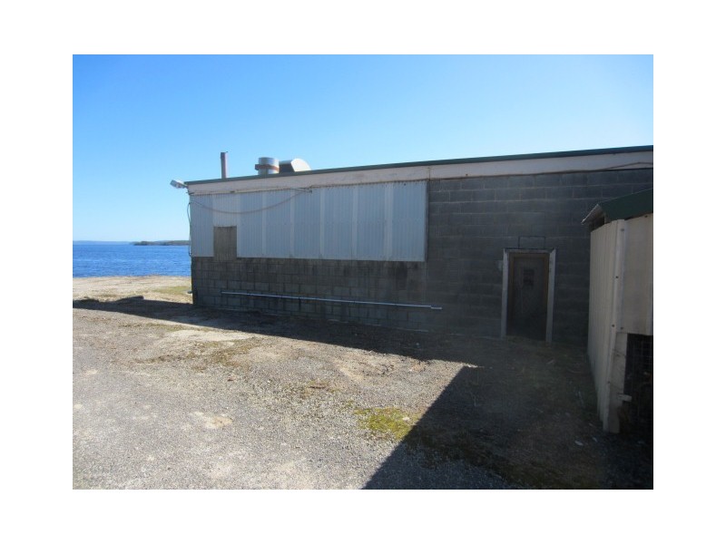 70 Esplanade, Strahan TAS 7468