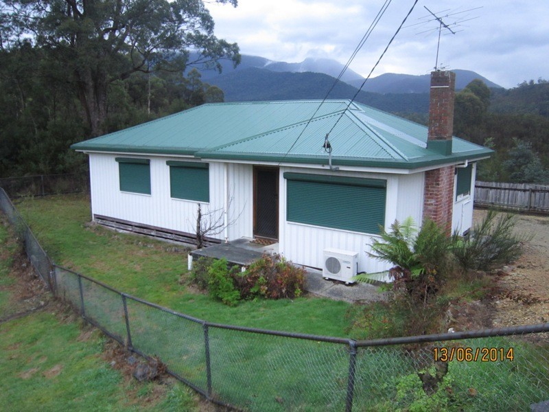 1 Giblin Street, Rosebery TAS 7470