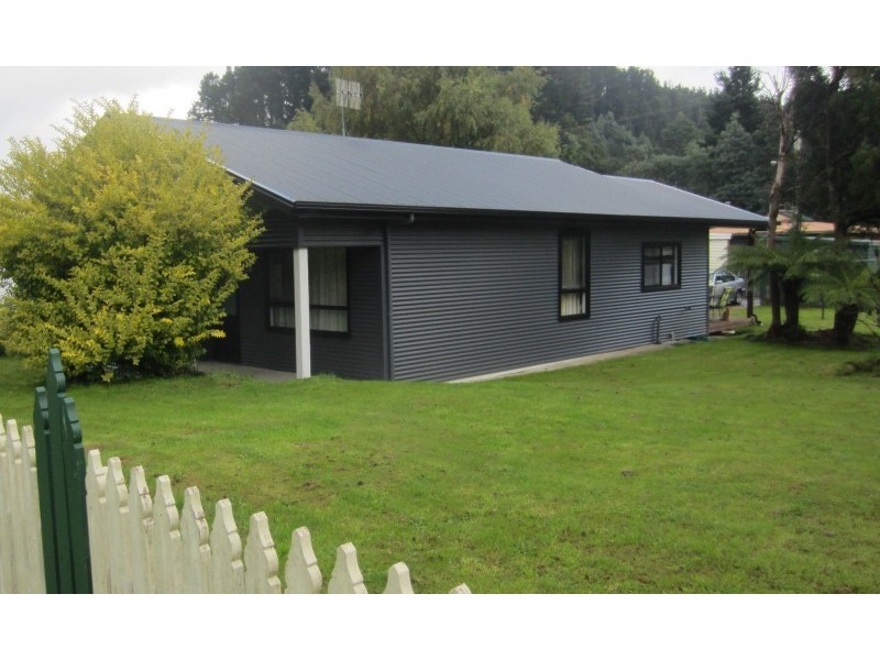 113 Esplanade, Queenstown TAS 7467
