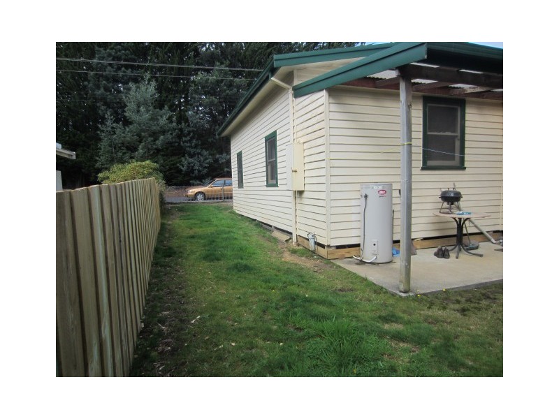 2/8B Wilsdon Street, Queenstown TAS 7467