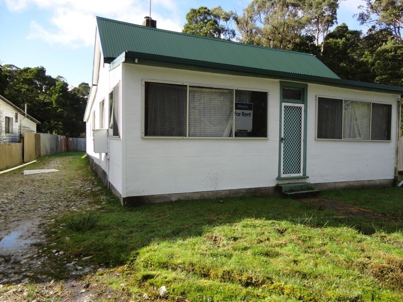 67 Esplanade, Strahan TAS 7468