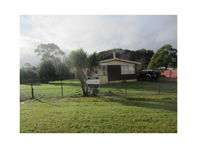 18 Belstead Street, Zeehan TAS 7469